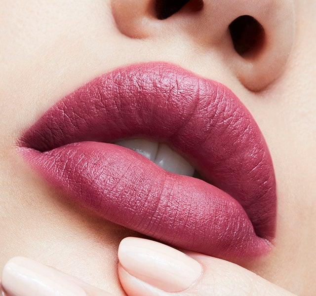 Actual product image MAC Cosmetics Lipstick (Amorous)