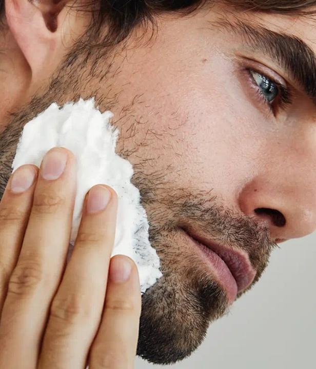 Produktbild NIVEA Sensitive Rasierschaum (200 ml, Rasierschaum)