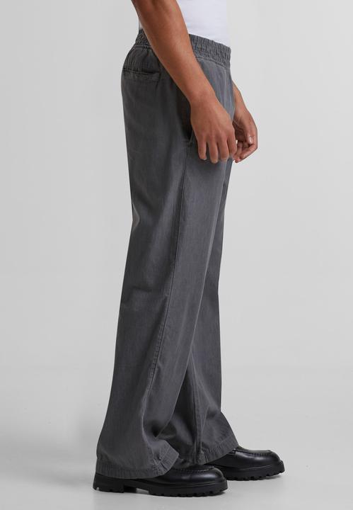 Actual product image Urban Classics Oversized Lightweight Denim Pants - 140921 (S)