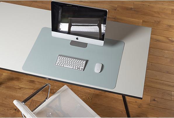 Actual product image kaiserkraft Purosens Stijl desk pad (900 x 600 mm)
