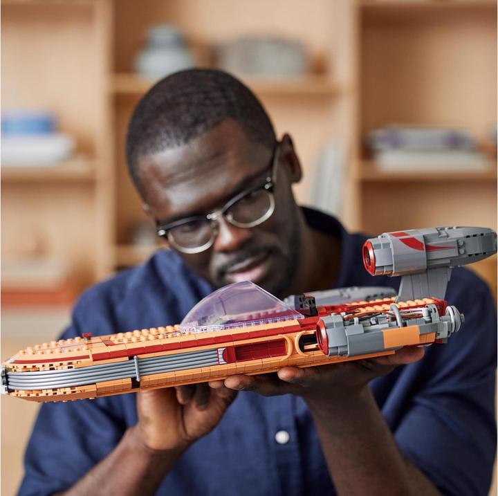 Actual product image LEGO Star Wars - Luke Skywalker's Landspeeder (75341, LEGO Rare Sets)