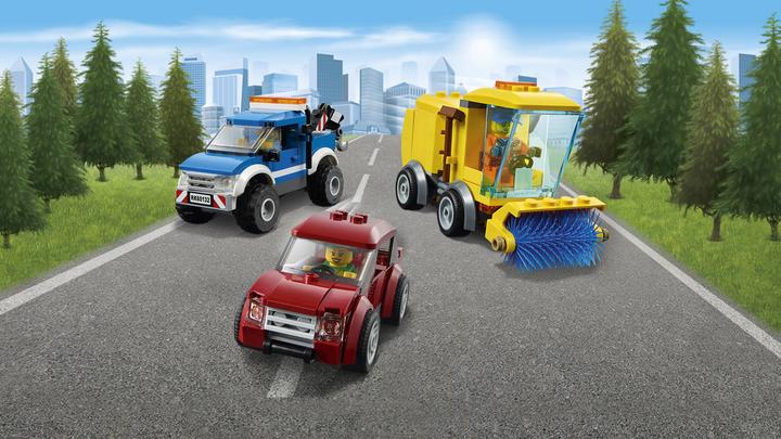 Actual product image LEGO City petrol station (60132, LEGO City)