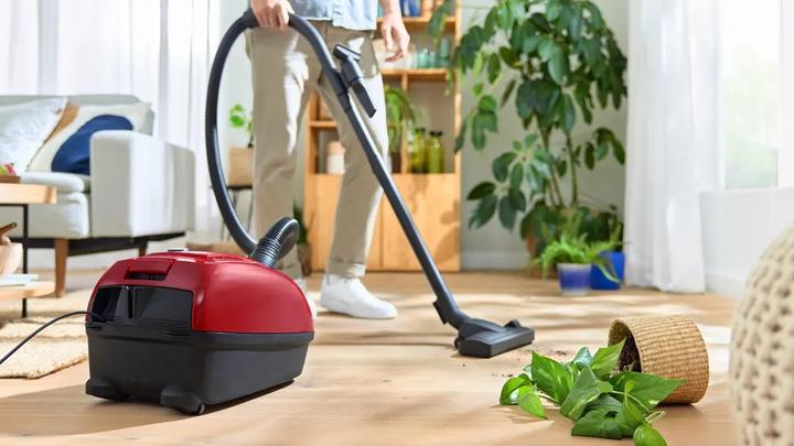 Image du produit Bosch Hausgeräte Série 4 BGB38RD2 Aspirateur 4 l Cylindre sous vide à sec 600 W Sac à poussière