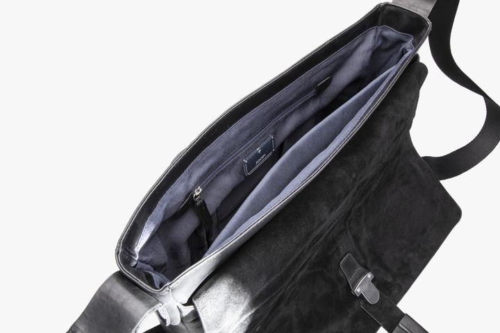 Actual product image Joop! Loreto - Messenger Bag Janis (5 l)