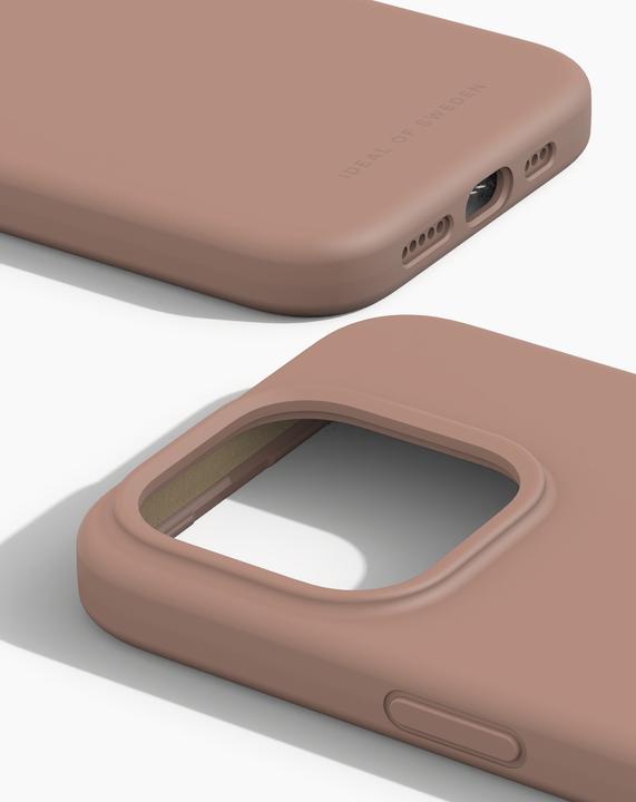 Actual product image iDeal Of Sweden Designer Silicone Cover Blush Pink (Apple iPhone 15 Pro)