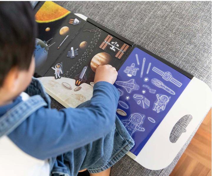 Produktbild Selecta Spielzeug Magna Carry – Space Explorer Magnetbuch