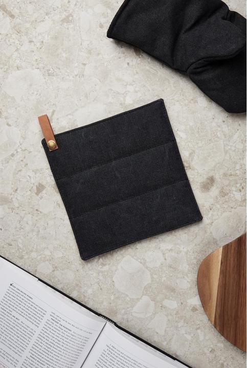 Actual product image Vinga Asado Pot Holder (100% synthetic material)