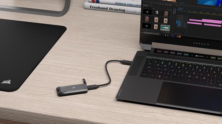 Produktbild Corsair EX100U (1000 GB)