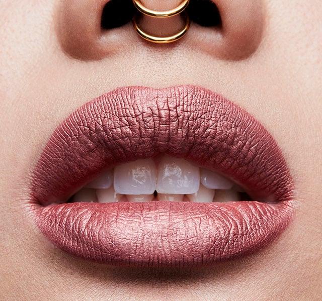 Produktbild MAC Cosmetics Retro Matte Liquid Lipcolour (Gemz & Roses)