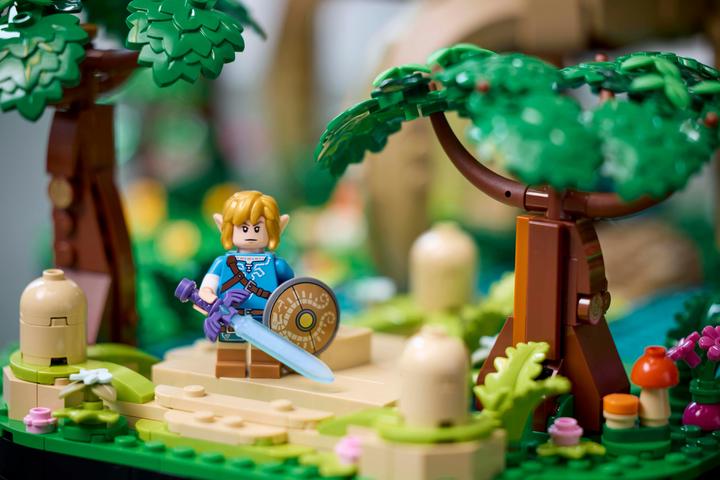 Actual product image LEGO The Legend of Zelda - Deku Tree 2-in-1 (77092, LEGO The Legend of Zelda)