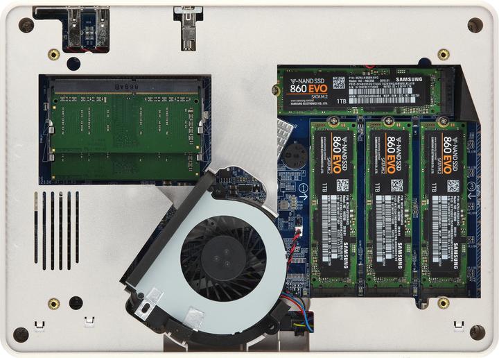 Produktbild QNAP TBS-453DX-8G (0 TB)