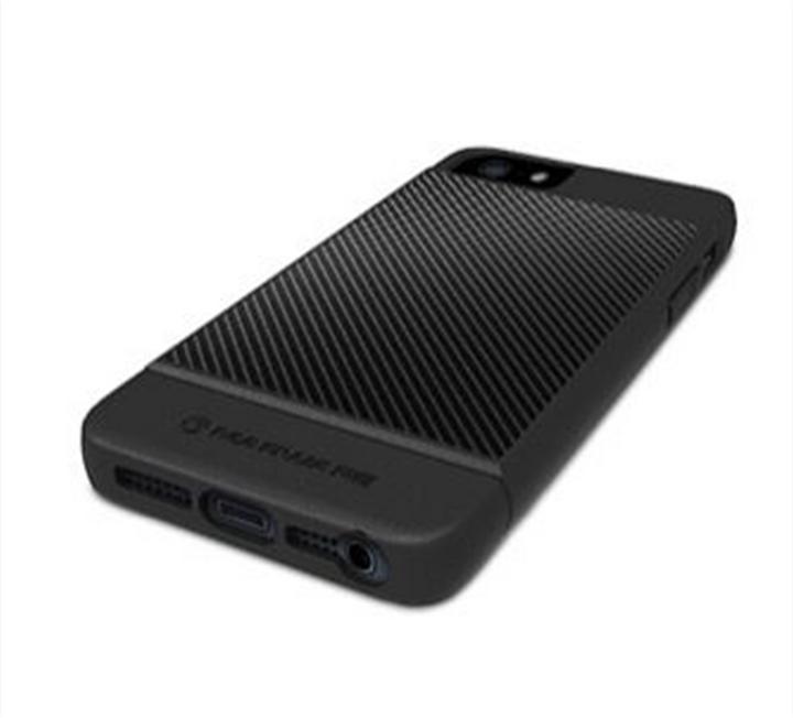 Produktbild MarBlue rEVOLUTION Schutzhülle für iPhone 5/5S/SE Carbon Fiber (Apple iPhone 5s, Apple iPhone SE, Apple iPhone 5)
