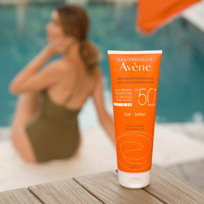 Actual product image Avène Sun lotion (Suntan lotion, SPF 50+, 250 ml, 291 g)