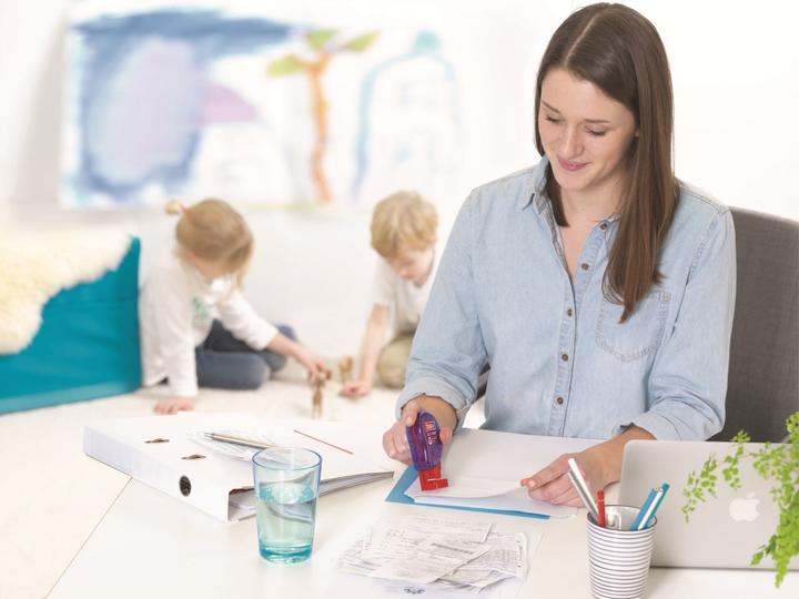Image du produit tesa Tampons adhésifs ecoLogo, pastilles adhésives double face pour coller rapidement le papier, le