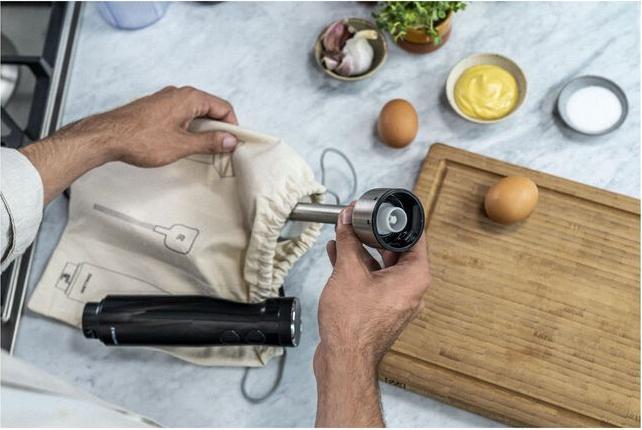 Immagine prodotto Zwilling Frullatore manuale Enfinigy con tazza e coperchio a vuoto nero