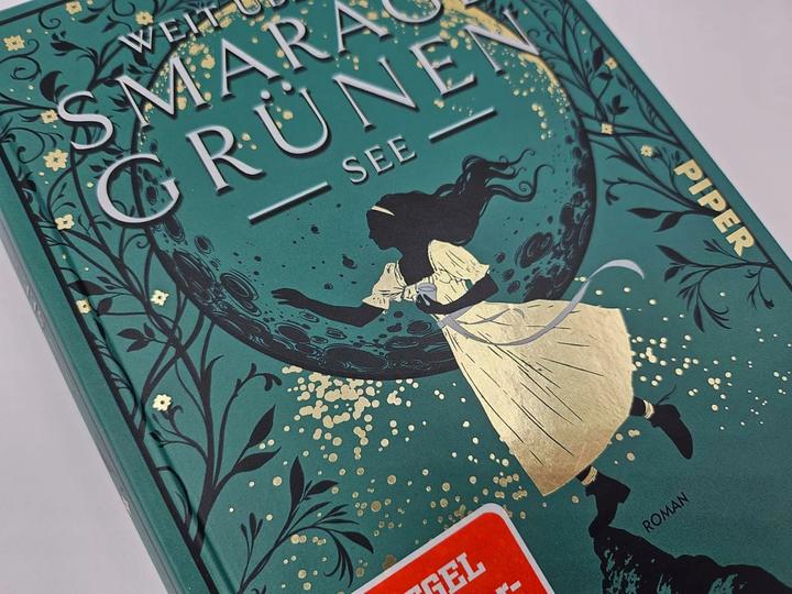 Produktbild Weit über der smaragdgrünen See (Deutsch, Howard Lyon, Simon Weinert, Brandon Sanderson, 2023)
