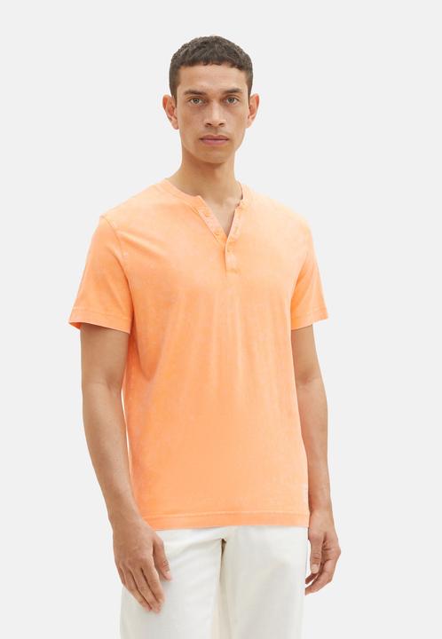 Actual product image Tom Tailor T-Shirt Kurzarmshirt mit Henley-Ausschnitt und ausgewaschener Optik (L)