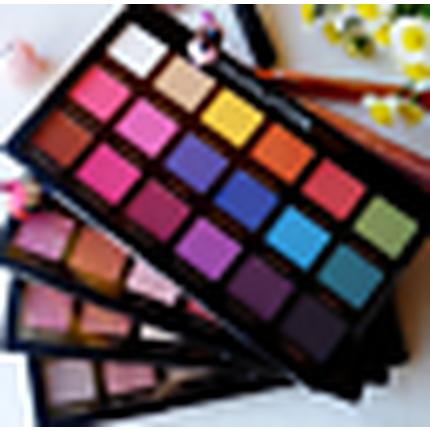 Image du produit Makeup Revolution Revolution PRO Regeneration Trends Mischief Mates Eyeshadows Palette 18