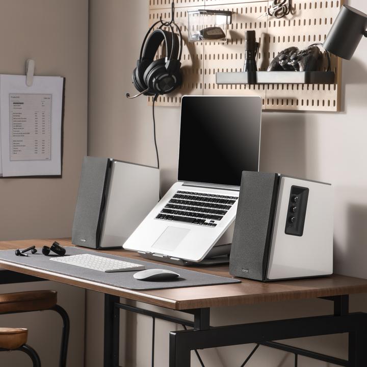 Actual product image Edifier Studio R1700BT 2.0 (1 pair, 66 W)