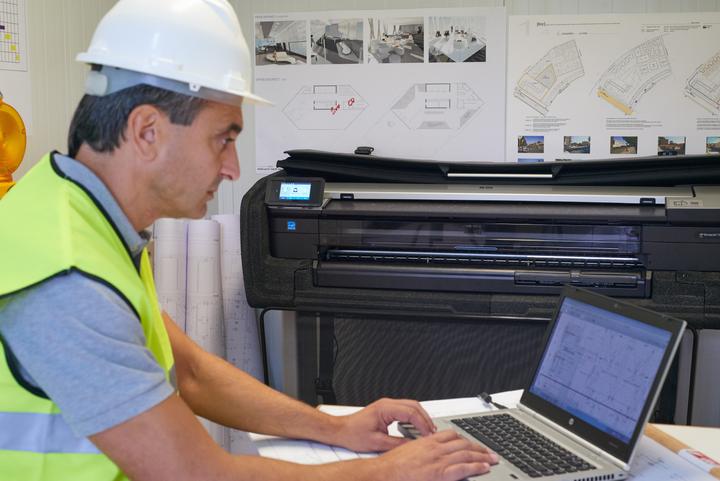 Produktbild HP T830, 24" MFP DesignJet (Tintenpatrone, Farbe)