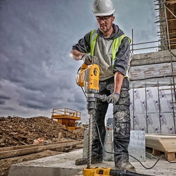 Actual product image DeWalt D25733KQS (Electrical connection)