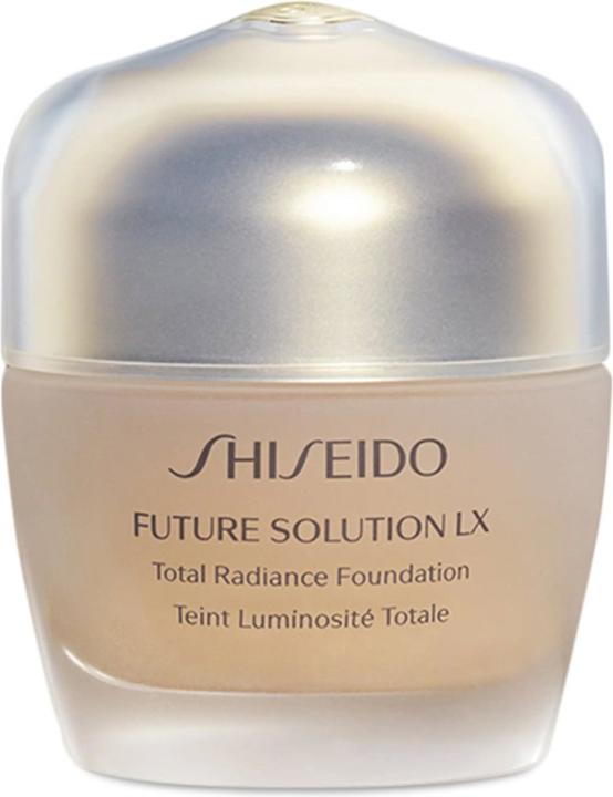 Shiseido Total Radiance Foundation (Golden 3)
