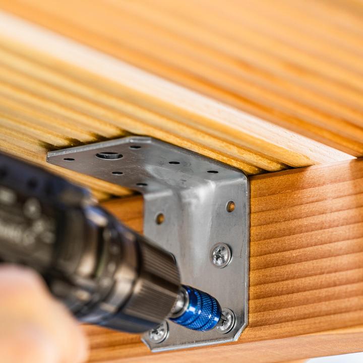 Produktbild Helpmate Lochplattenwinkel 70x70x55, verzinkt, 12 Stück, mit Sicke (Lochplattenwinkel, 12 Stk.)