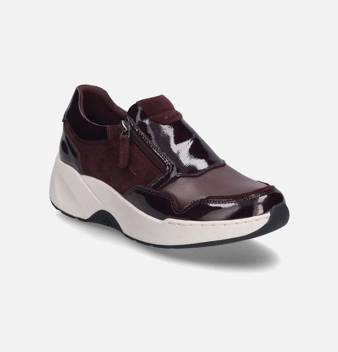 Bordeaux red