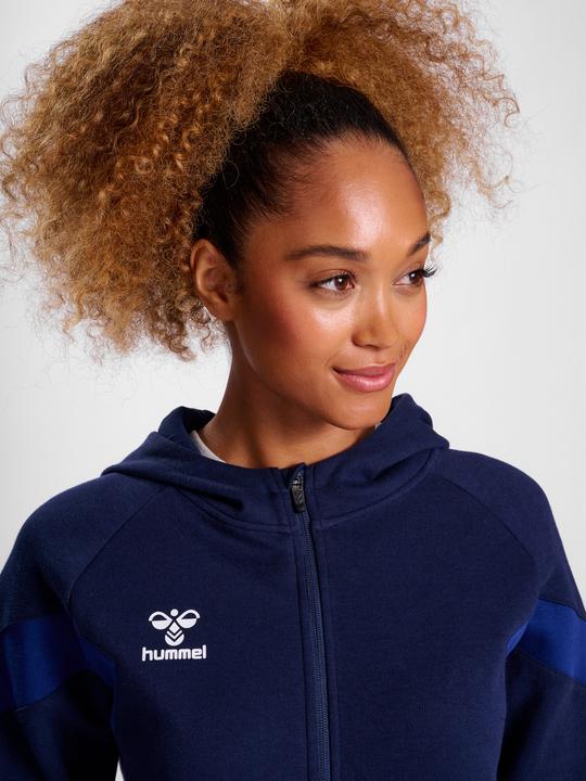 Actual product image hummel Hmltravel Zip Hoodie Woman (M)