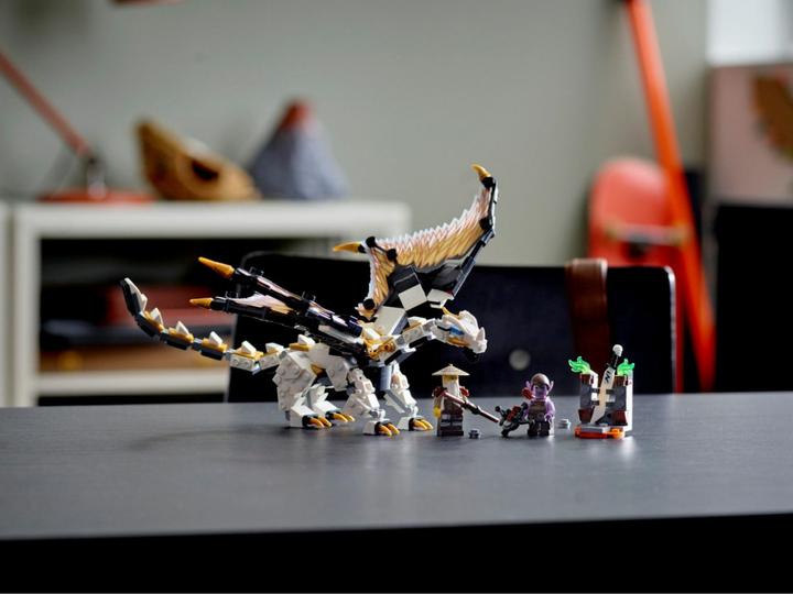 Produktbild LEGO Wus gefährlicher Drache (71718, LEGO Ninjago)