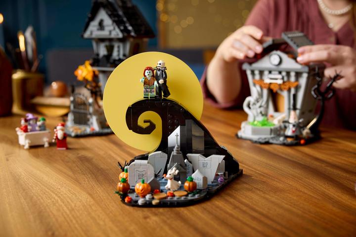 Immagine prodotto LEGO Nightmare Before Christmas (21351, LEGO Ideas, Set LEGO rari)