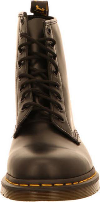 Actual product image Dr. Martens boots (42)