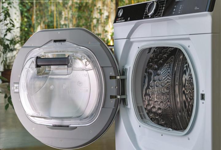 Actual product image Hoover Heat Pump Dryer Candy NDPEH8A2TCBEXS-S 8 kg Smart Operation with WiFi + Bluetooth Technology (8 kg, Left)