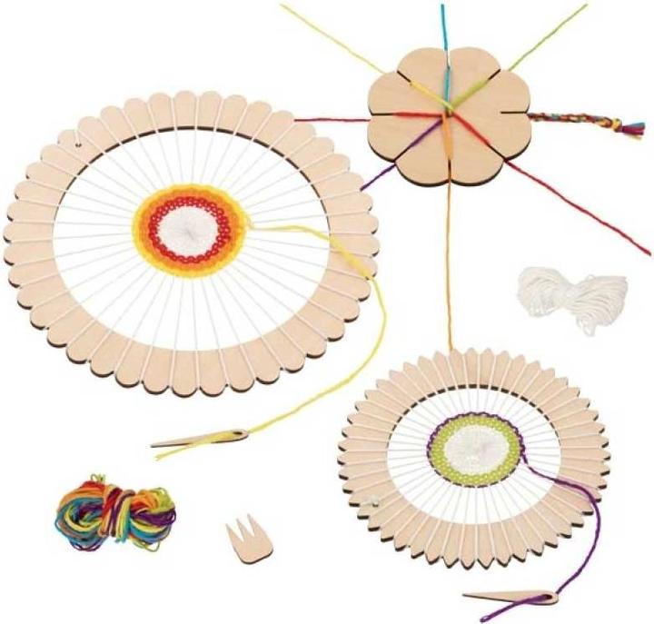 Actual product image Goki Craft Set Round Weaving Frame and Knotting Flower