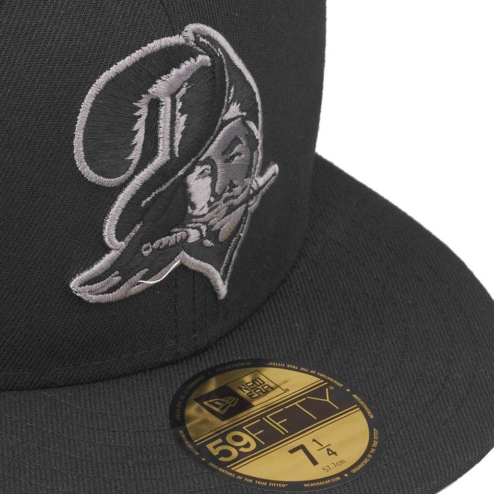Actual product image New Era 59Fifty Retro Tampa Bay Buccaneers (7 1/2)