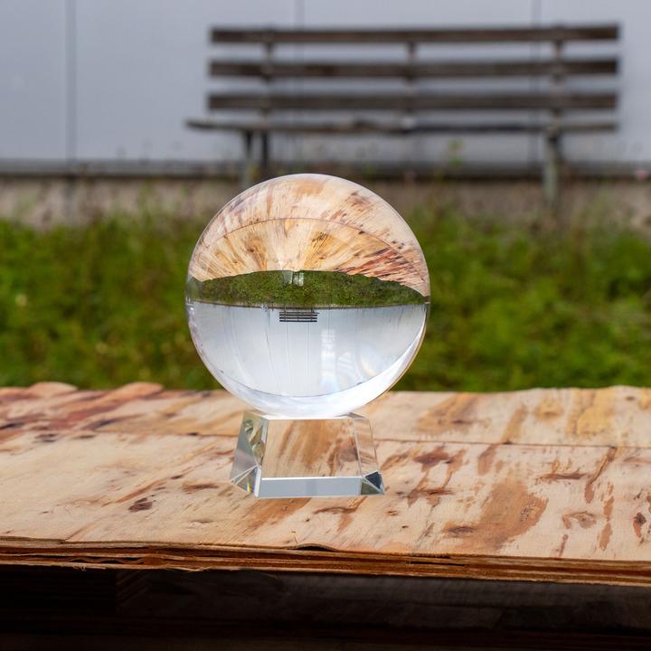 Produktbild Intirilife Glaskugel mit Ständer 130 mm