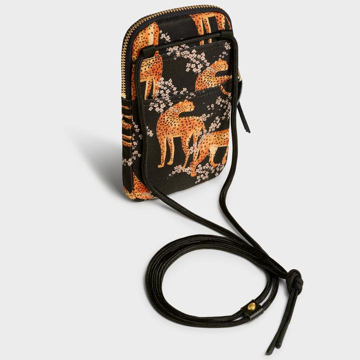 Actual product image Wouf Daily mobile phone case 10.5 cm