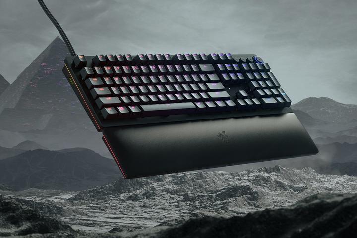 Actual product image Razer Huntsman V2 (DE, Cable)