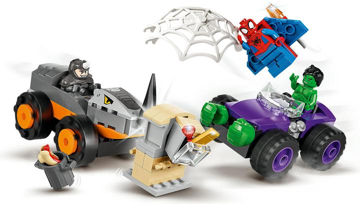 Actual product image LEGO Hulks and Rhino's truck duel (10782, LEGO Marvel)