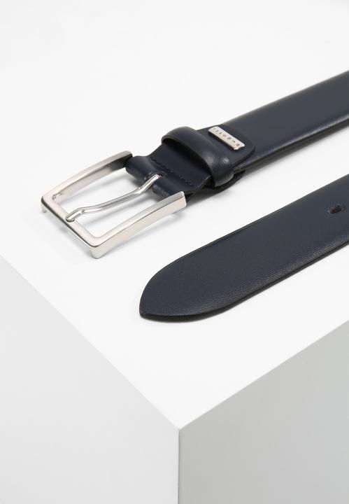 Actual product image Bugatti Belt leather (100)