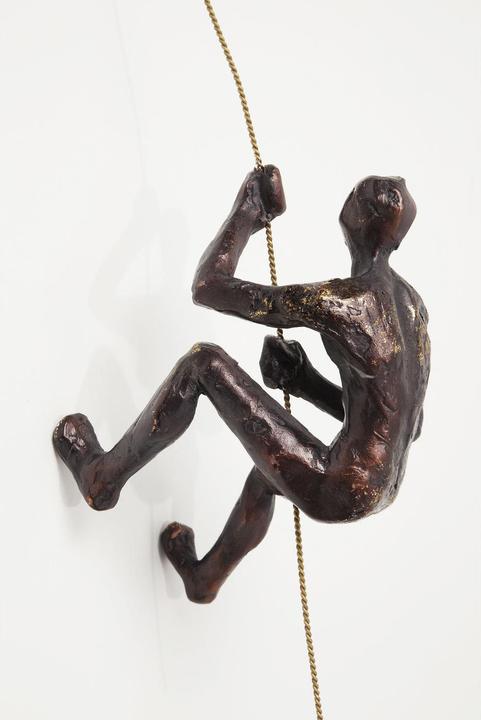 Actual product image Designlife Wall Decoration Climber Rope (13 x 16 x 23.5 cm)