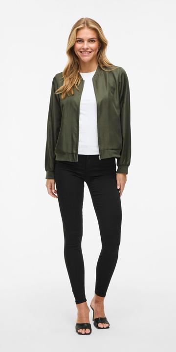 Actual product image Vila Reissverschluss Bomberjacke (34)