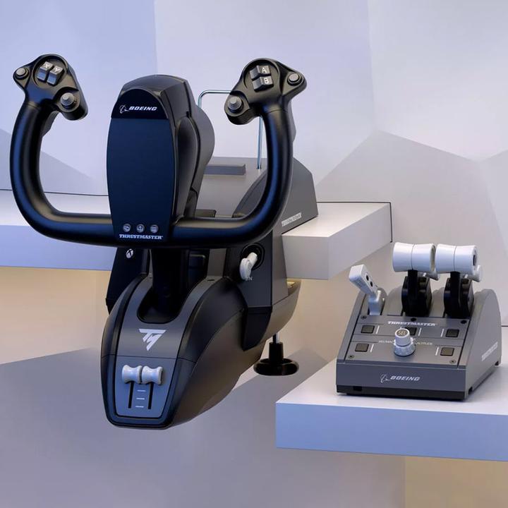 Actual product image Thrustmaster TCA Yoke Pack Boeing Edition (Xbox Series S, Xbox One S, PC, Xbox One X, Xbox Series X)