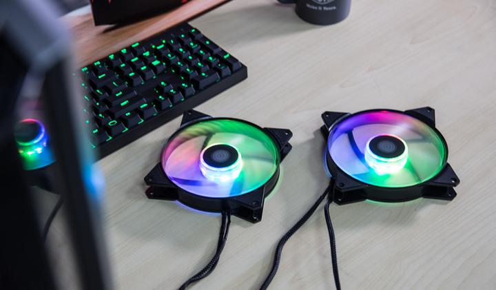 Actual product image Cooler Master MasterFan MF140R (140 mm, 1 x)