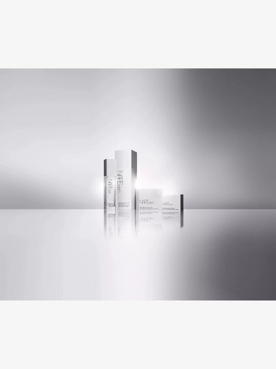 Actual product image NARS Cosmetics Light Reflecting Moisturizer (60 ml, Day cream)