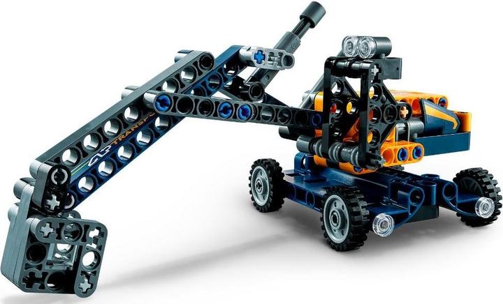 Actual product image LEGO Dump truck (42147, LEGO Technic)