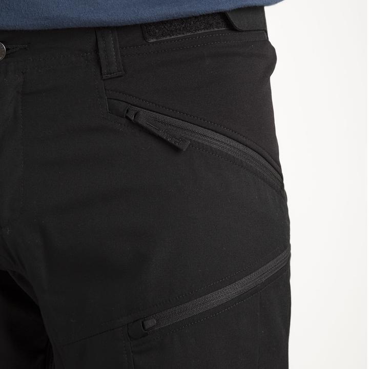 Actual product image Lundhags Makke II Shorts (52)