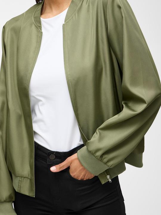 Actual product image Vila Reissverschluss Bomberjacke (38)