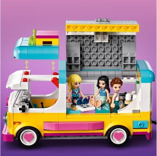 Actual product image LEGO Friends 41681 Forest camper and sailboat (41681, LEGO Friends)