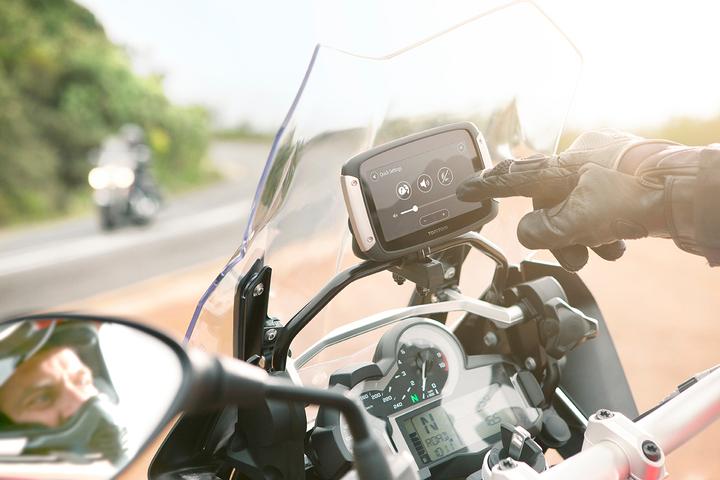 Image du produit TomTom Kit de montage moto + RAM pour Rider 400